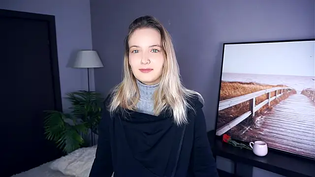 Snapshot of HongTomczak chatting on 12, 9, 2025 HongTomczak online show from 12, 9, 2025