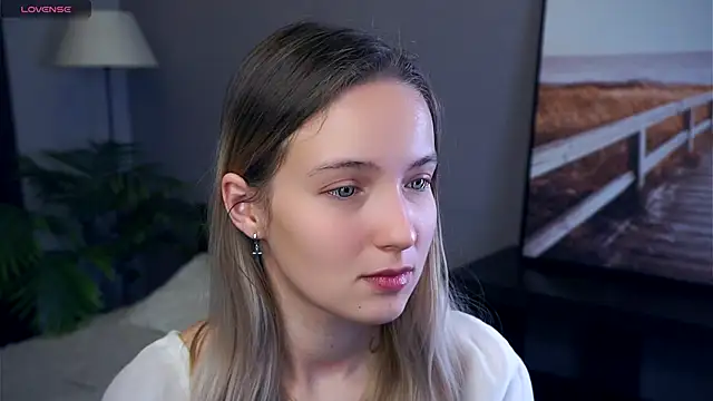 Snapshot of HongTomczak chatting on 18, 9, 2025 HongTomczak online show from 18, 9, 2025