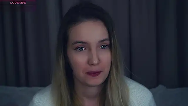 Snapshot of HongTomczak chatting on 18, 10, 2025 HongTomczak online show from 18, 10, 2025