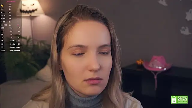 Snapshot of HongTomczak chatting on 8, 11, 2025 HongTomczak online show from 8, 11, 2025