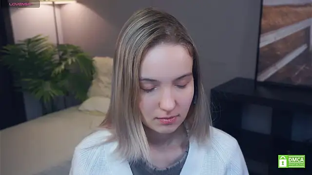 Snapshot of HongTomczak chatting on 28, 11, 2025 HongTomczak online show from 28, 11, 2025