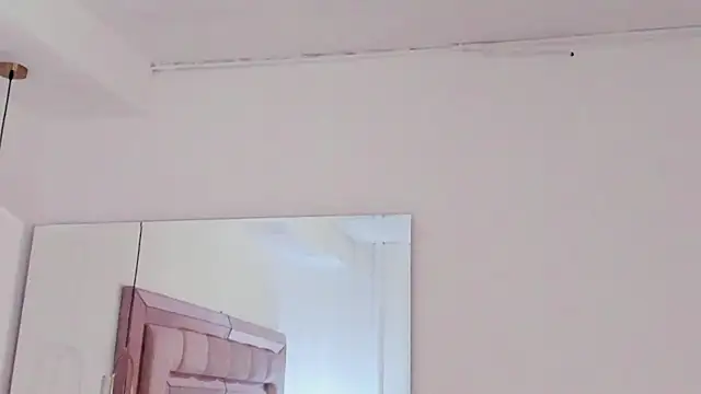 cloemorwen online show from 2, 12, 2025