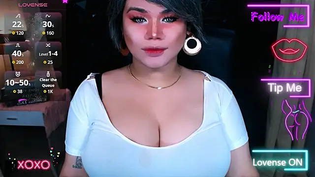 xHugeHarleySelfsuckerx online show from 2, 11, 2025