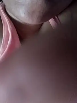 Snapshot of rewa-555 chatting on 4, 10, 2025 rewa-555 online show from 4, 10, 2025