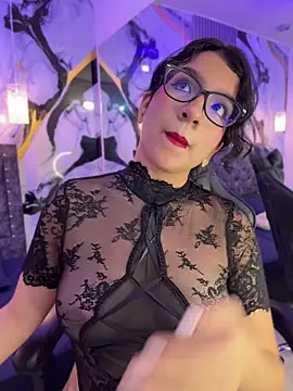 GiaCutee online show from 11, 4, 2026