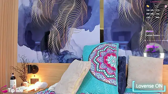 LunaStar- online show from 16, 10, 2025