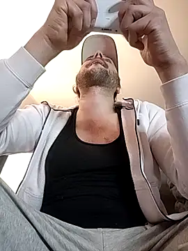 Titilouonlyf69 online show from 18, 1, 2026