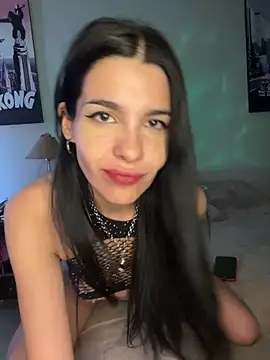 Snapshot of IaraStone chatting on 21, 10, 2025 IaraStone online show from 21, 10, 2025