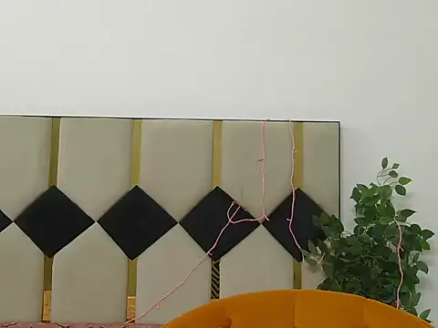 Snapshot of Its-ishikaa chatting on 25, 10, 2025 Its-ishikaa online show from 25, 10, 2025