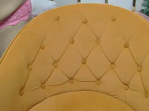 Snapshot of Its-ishikaa chatting on 8, 11, 2025 Its-ishikaa online show from 8, 11, 2025