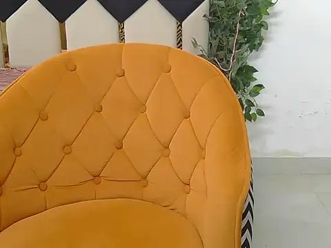 Snapshot of Its-ishikaa chatting on 18, 11, 2025 Its-ishikaa online show from 18, 11, 2025