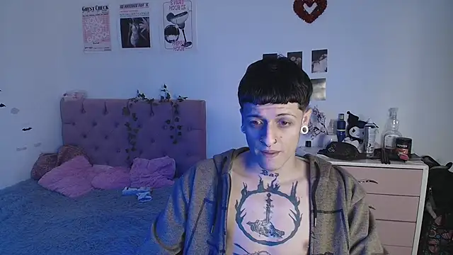 2cyboy  online show from 11, 9, 2025