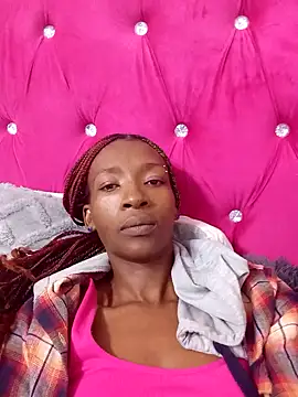 BadGirlSexyT online show from 29, 9, 2025