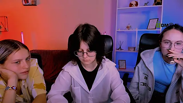 Snapshot of samanta_hotty chatting on 2, 12, 2025 samanta hotty online show from 2, 12, 2025