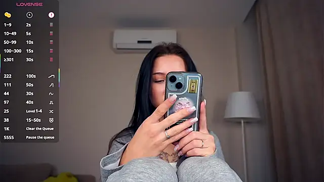 Snapshot of RendaBaatz chatting on 3, 10, 2025 RendaBaatz online show from 3, 10, 2025