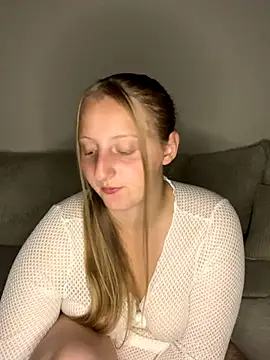 young hailey online show from 19, 9, 2025