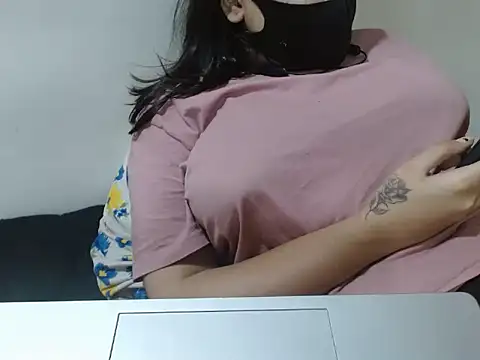 Nataliya Singh online show from 12, 4, 2026