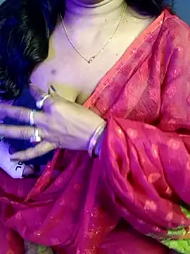 Snapshot of monaa-darling chatting on 4, 11, 2025 monaa-darling online show from 4, 11, 2025