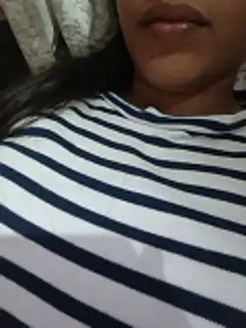 Snapshot of DesiSimran09 chatting on 2, 11, 2025 DesiSimran09 online show from 2, 11, 2025