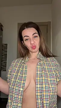 Roxanne Skye online show from 26, 11, 2025