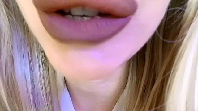 Snapshot of Politeeliza chatting on 7, 6, 2026 Politeeliza online show from 7, 6, 2026