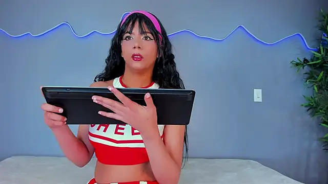 Snapshot of AlinaSweett_ chatting on 19, 10, 2025 AlinaSweett online show from 19, 10, 2025