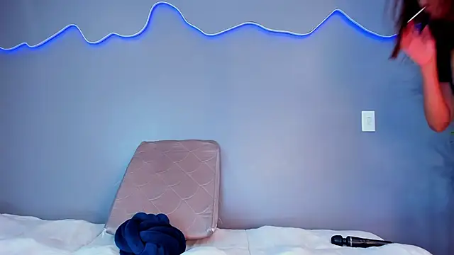 Snapshot of AlinaSweett_ chatting on 16, 11, 2025 AlinaSweett online show from 16, 11, 2025