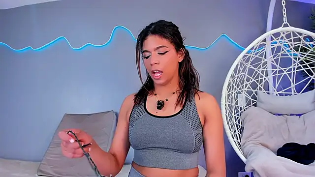 Snapshot of AlinaSweett_ chatting on 25, 11, 2025 AlinaSweett online show from 25, 11, 2025