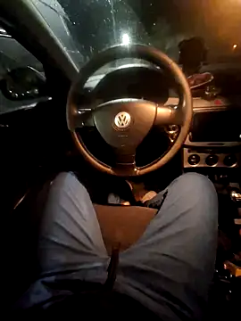 Snapshot of Mlody991112 chatting on 6, 10, 2025 Mlody991112 online show from 6, 10, 2025