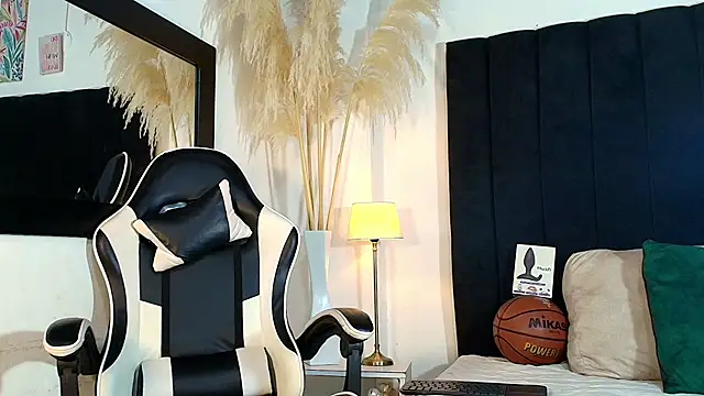 MaicolParker  online show from 19, 6, 2026