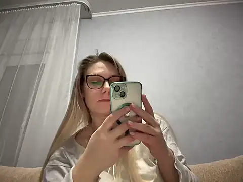 NikexPretty online show from 3, 2, 2026