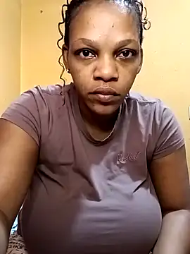 HappygalTheQueen online show from 11, 11, 2025