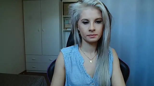 KristineGlow online show from 22, 5, 2026