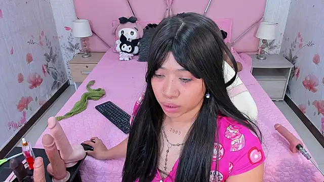 SafiroAgataaa online show from 18, 10, 2025