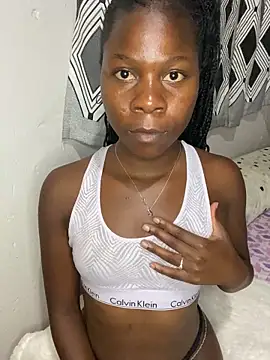 Snapshot of Crazyqueenxxx chatting on 11, 9, 2025 Crazyqueenxxx online show from 11, 9, 2025