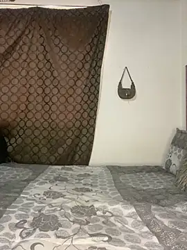 Crazyqueenxxx online show from 25, 4, 2026