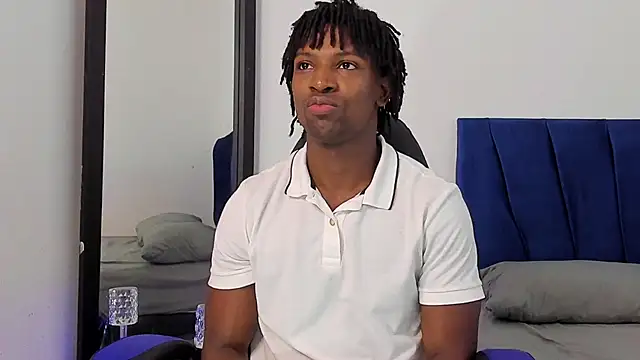 Snapshot of tau_montes chatting on 1, 10, 2025 tau montes online show from 1, 10, 2025