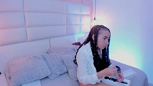 Lucia jane online show from 8, 2, 2026