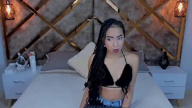 Lucia jane online show from 15, 4, 2026