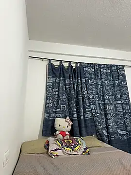 Snapshot of aliciia_23 chatting on 13, 11, 2025 aliciia 23 online show from 13, 11, 2025