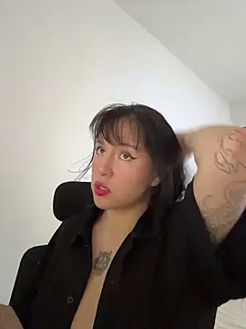 Snapshot of aliciia_23 chatting on 16, 11, 2025 aliciia 23 online show from 16, 11, 2025