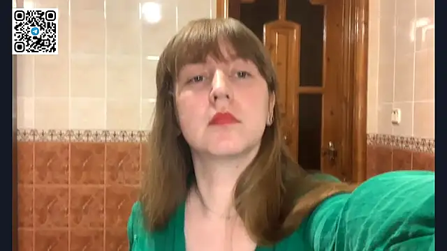 MaroonMoon  online show from 11, 9, 2025