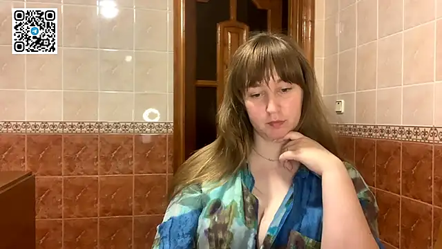 MaroonMoon  online show from 4, 10, 2025