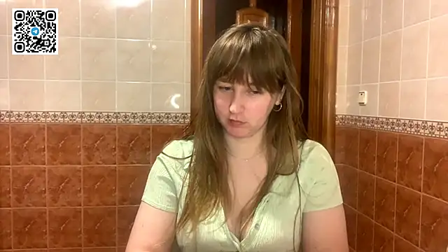 MaroonMoon  online show from 5, 12, 2025