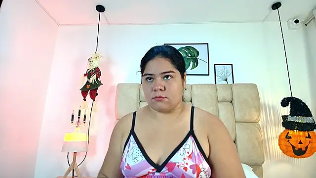 elizawiliamst online show from 24, 10, 2025