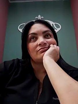 tiffany Johnson1 online show from 13, 11, 2025