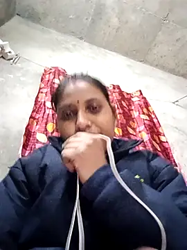 Snapshot of Sandhya_x chatting on 1, 12, 2025 Sandhya x online show from 1, 12, 2025