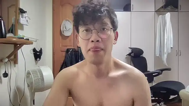 Passionatetwink2 online show from 9, 10, 2025