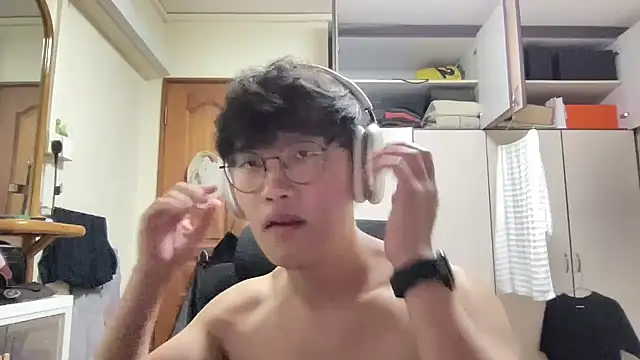 Passionatetwink2 online show from 5, 6, 2026