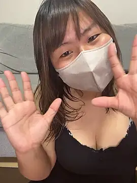 Snapshot of xxx_yuna_xxx chatting on 28, 9, 2025 xxx yuna xxx online show from 28, 9, 2025